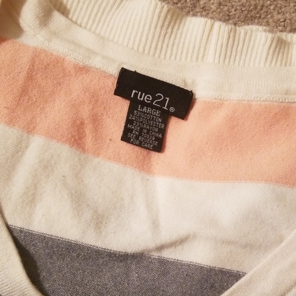 V-neck sweater with gray, peach, and cream stripes - Picture 3 of 3